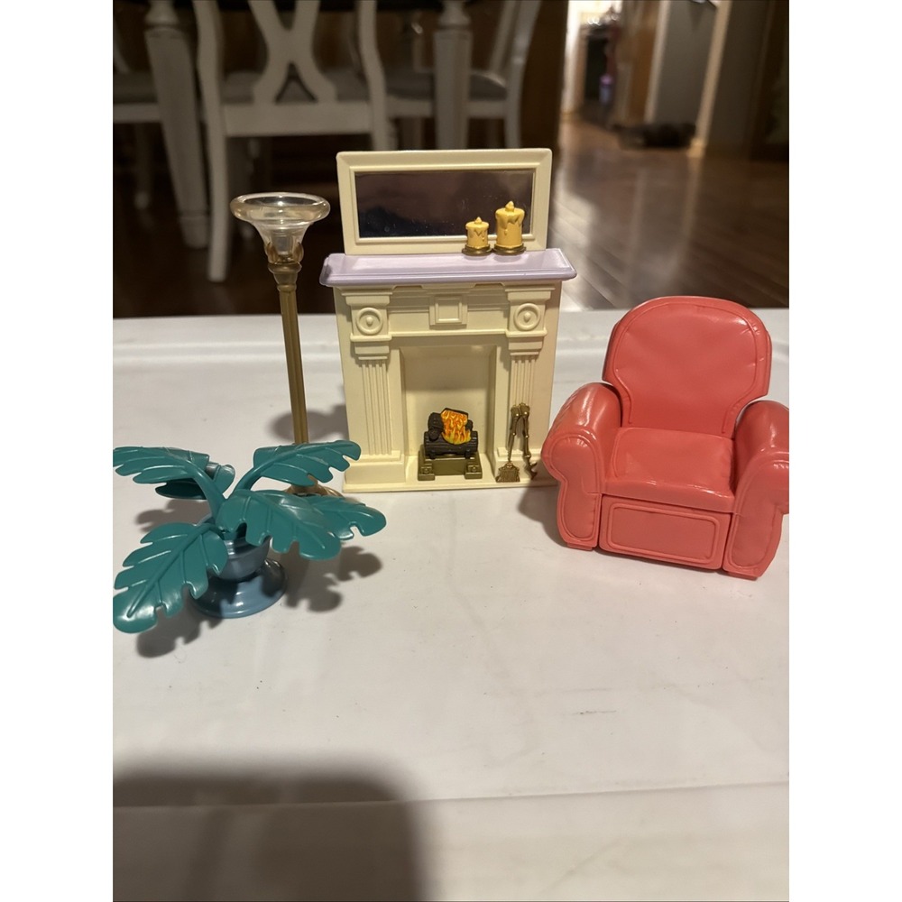 Fisher Price Loving Family Living Room Dollhouse With Fireplace Plant Chair Lamp
